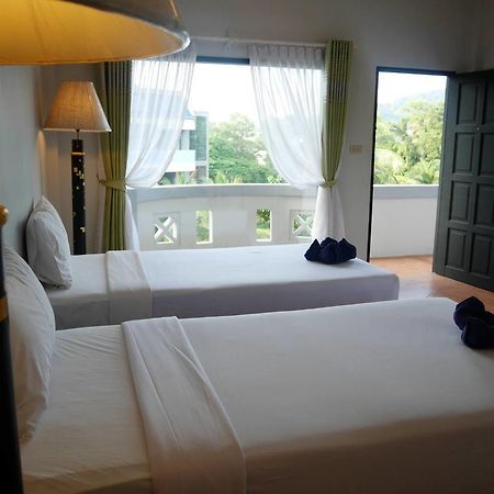 Blue Carina Hotel Пхукет Екстер'єр фото