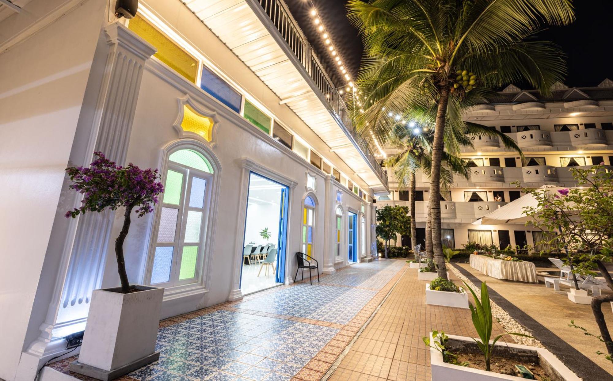 Blue Carina Hotel Пхукет Екстер'єр фото