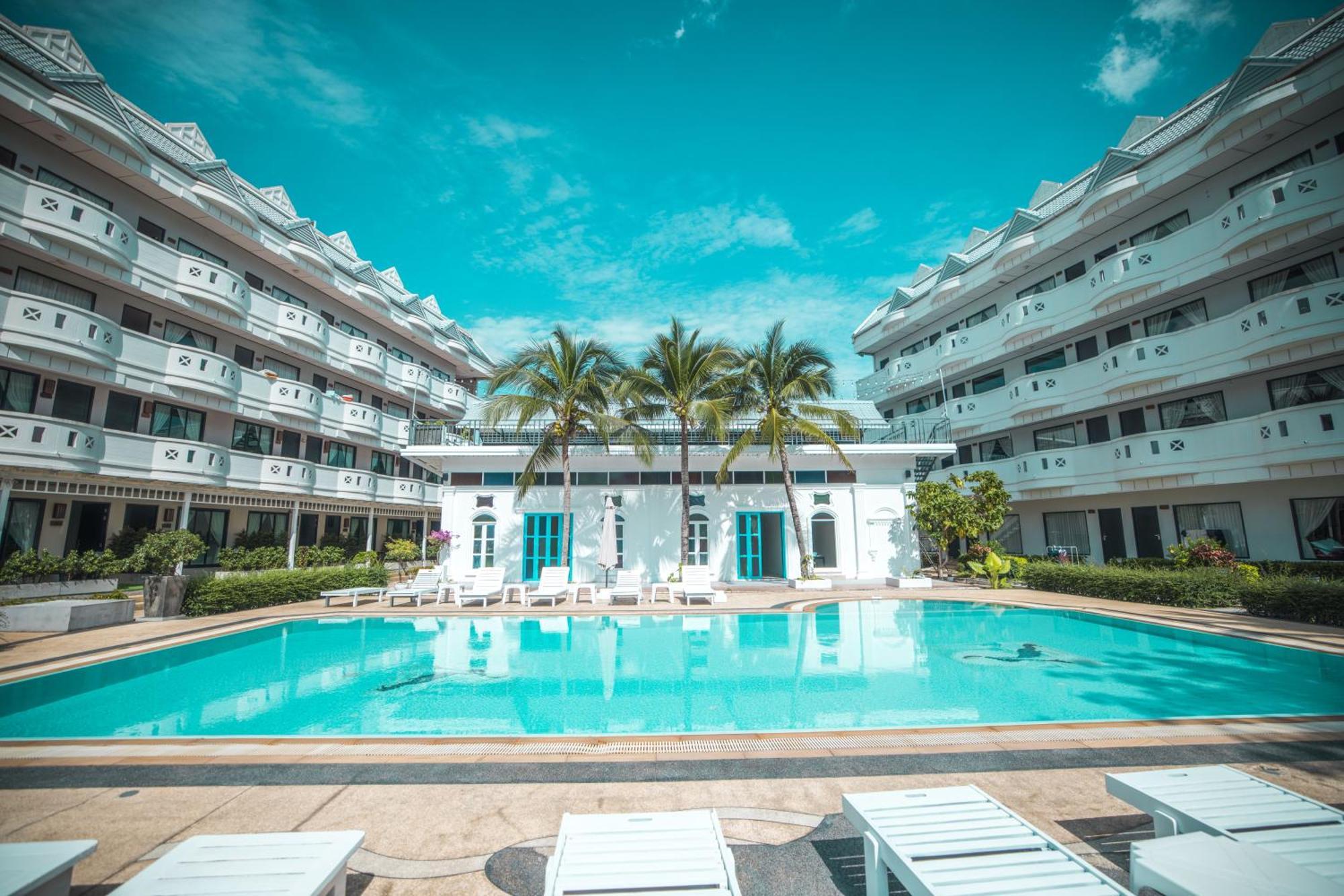 Blue Carina Hotel Пхукет Екстер'єр фото
